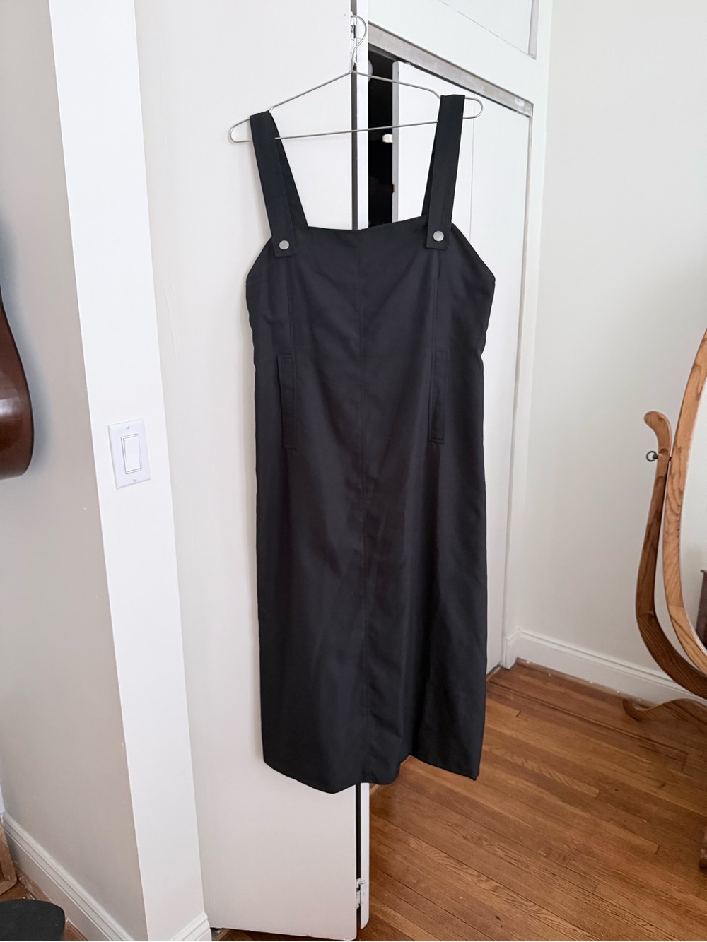 Black Sleeveless Midi Pinafore Dress